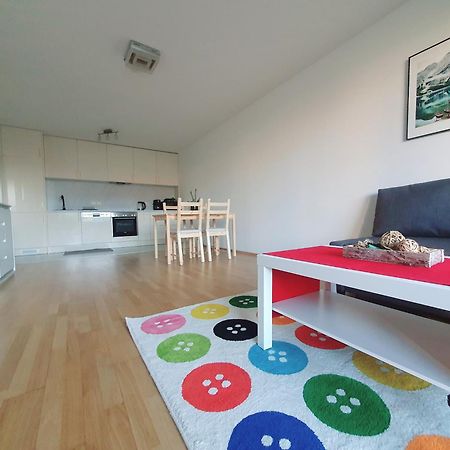 Near Lake One Bedroom Cute Apartment فيينا المظهر الخارجي الصورة