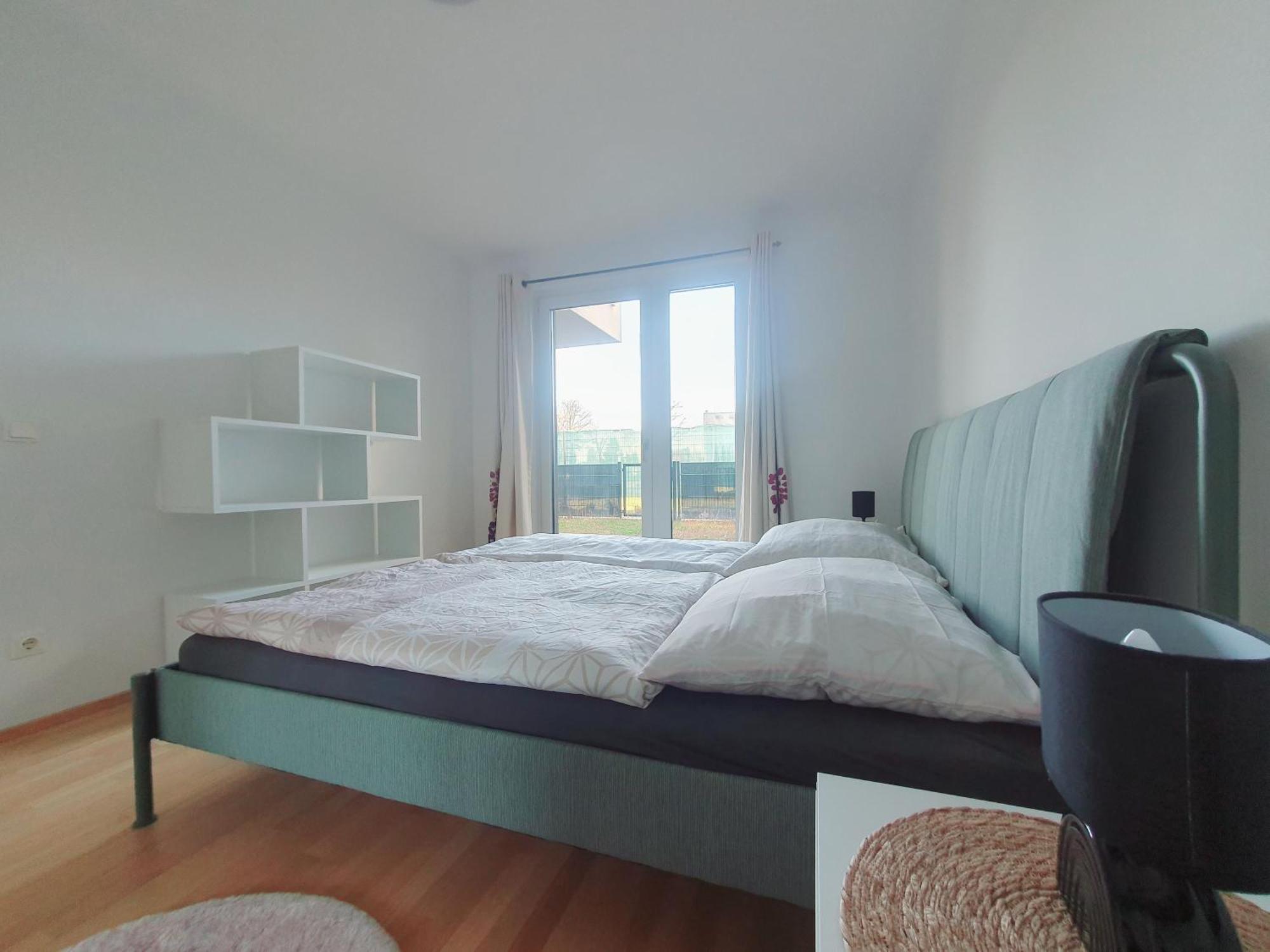 Near Lake One Bedroom Cute Apartment فيينا المظهر الخارجي الصورة