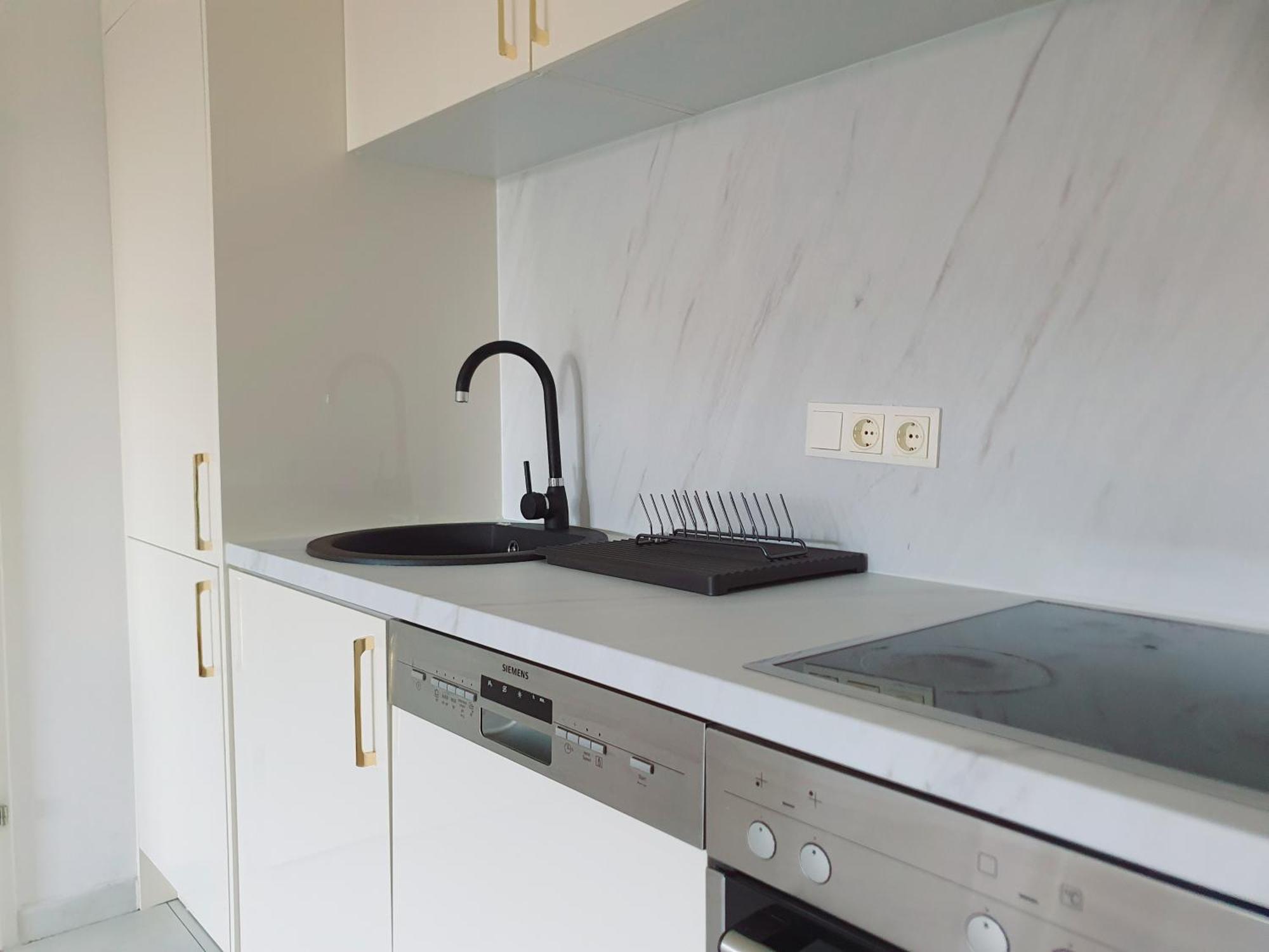 Near Lake One Bedroom Cute Apartment فيينا المظهر الخارجي الصورة