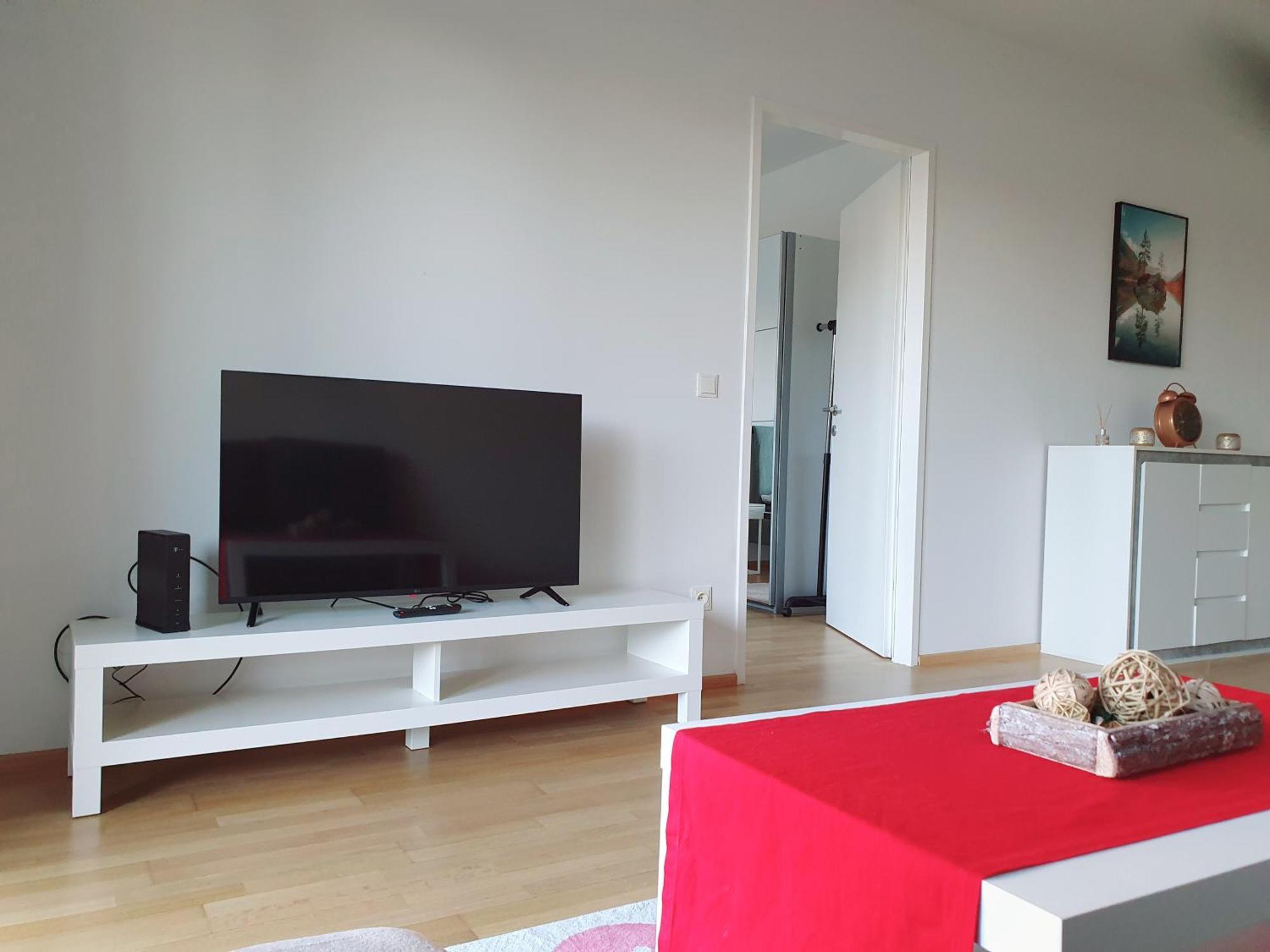Near Lake One Bedroom Cute Apartment فيينا المظهر الخارجي الصورة