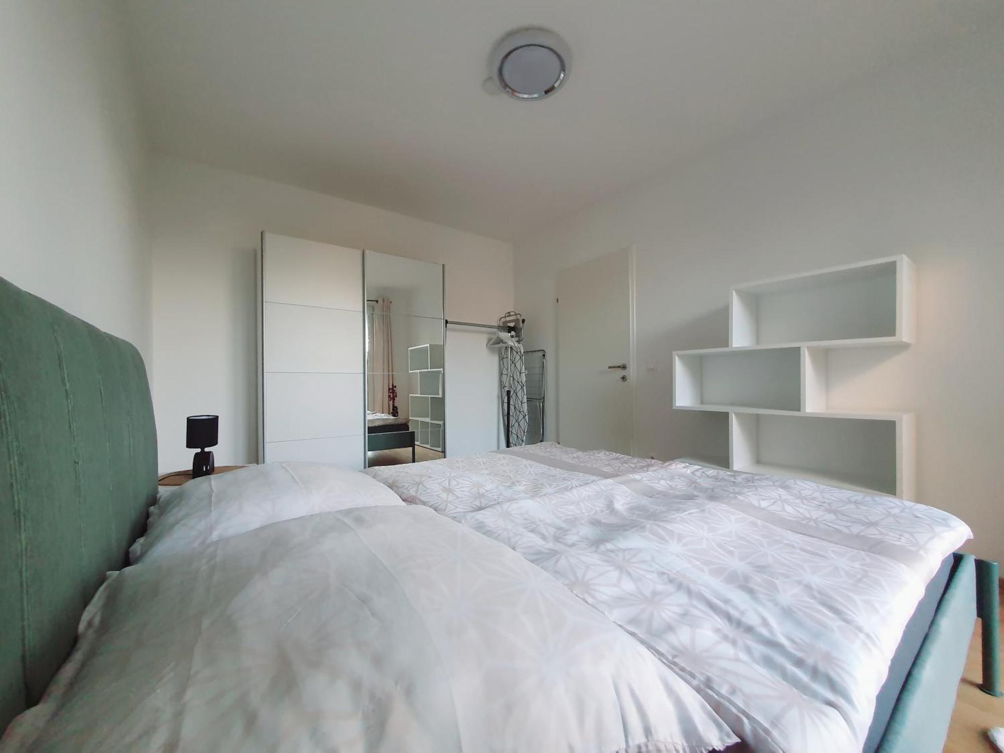 Near Lake One Bedroom Cute Apartment فيينا المظهر الخارجي الصورة